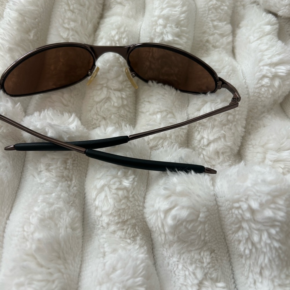 Oakley Wire E Sunglasses - Picture 2 of 4